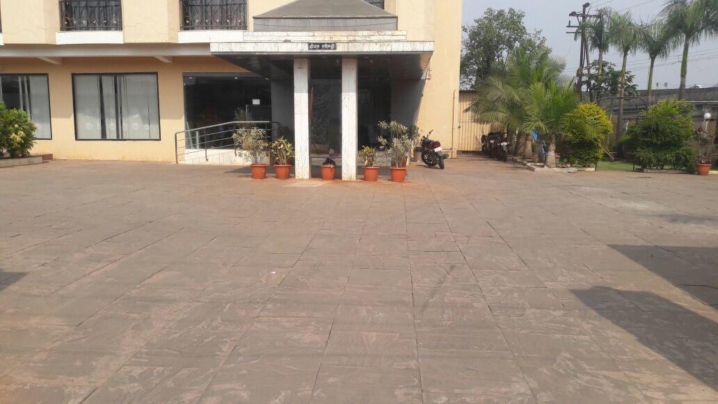 Hotel Aristro Lonavala Exterior photo